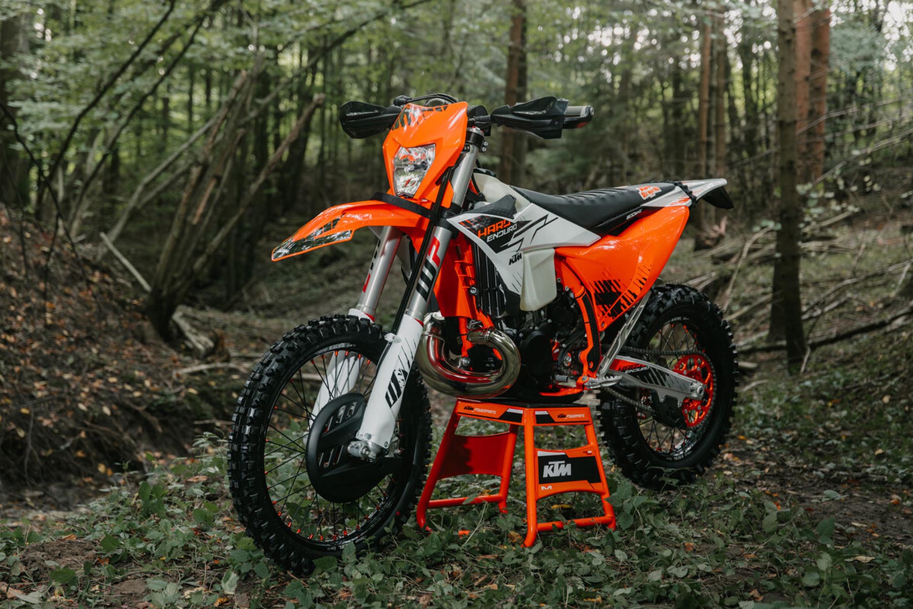 KTM_300_EXC_HARDENDURO_2026_01.jpg